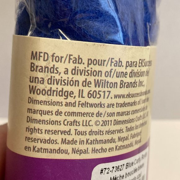 24 Dimensions FeltWorks 100% Wool Blue Curly Roving 0.25oz - Picture 12 of 16